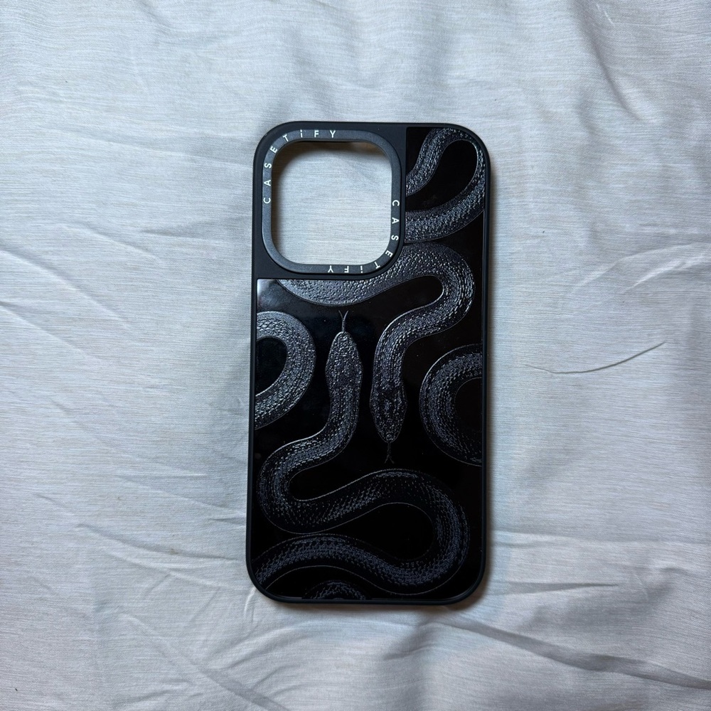 iPhone 14 Pro case